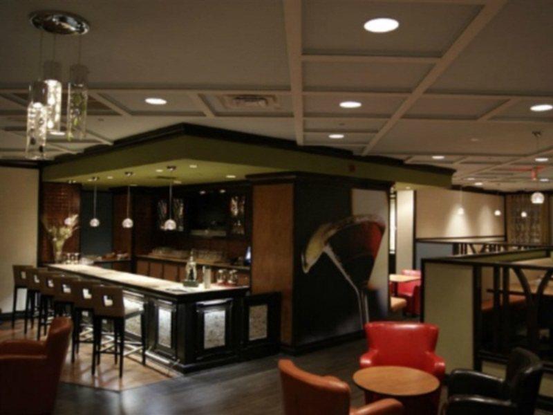 Best Western Premier Toronto Airport Carlingview Hotel Exterior photo