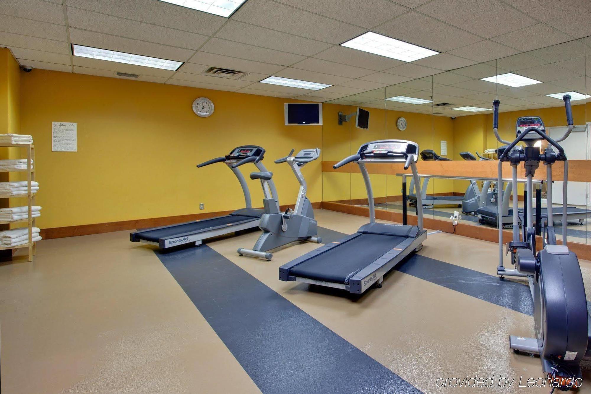 Best Western Premier Toronto Airport Carlingview Hotel Facilities photo
